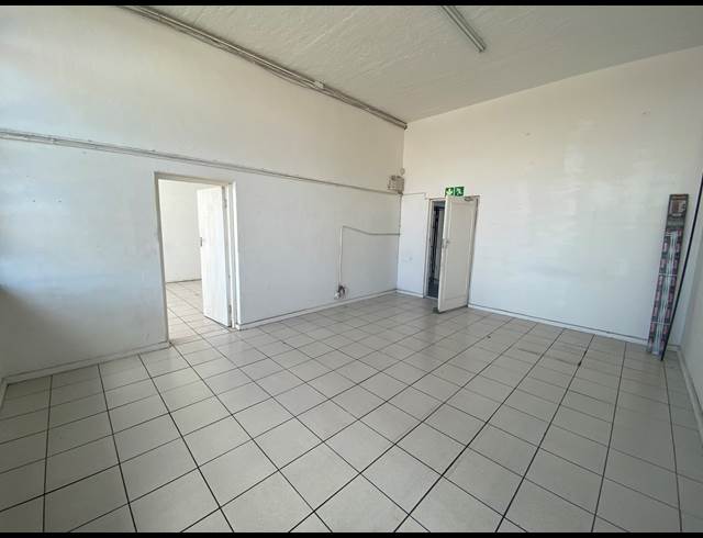 482M² BUSINESS CENTRE TO LET IN PAARDEN EILAND