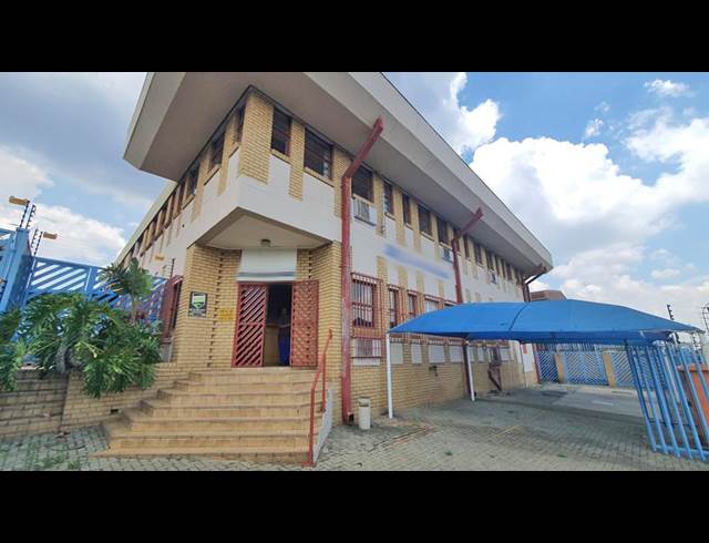 1,000M² WAREHOUSE TO LET IN SEBENZA