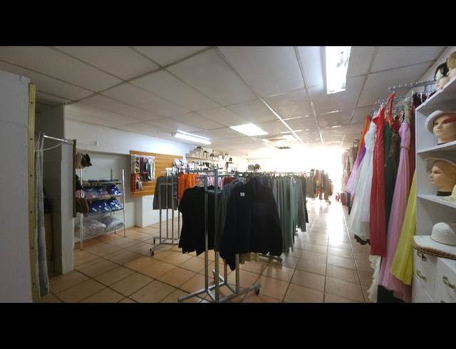 100M² OFFICE TO LET IN SCHOEMANSVILLE