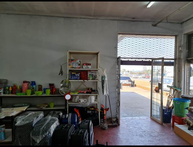 50M² RETAIL TO LET IN WADEVILLE