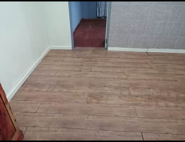 1 bed property to rent in WANNENBURGHOOGTE