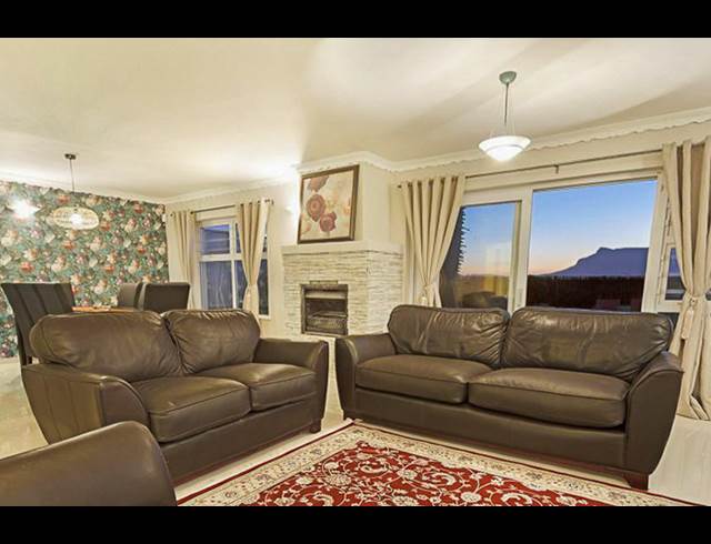 5 BEDROOM FREESTANDING RENTED IN FLAMINGO VLEI