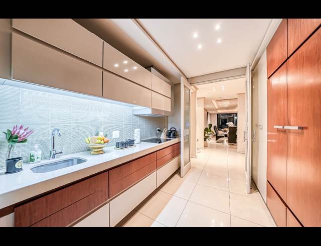 2 BEDROOM APARTMENT TO LET IN MORNINGSIDE