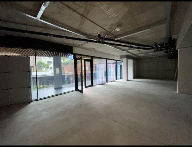 368M² OFFICE TO LET IN DE WATERKANT