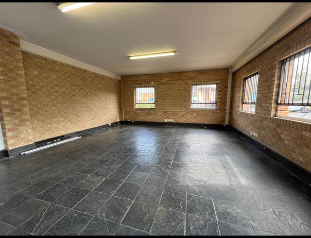 799M² WAREHOUSE TO LET IN RANDJESPARK