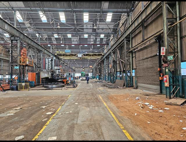 4,142M² FACTORY TO LET IN DUNCANVILLE