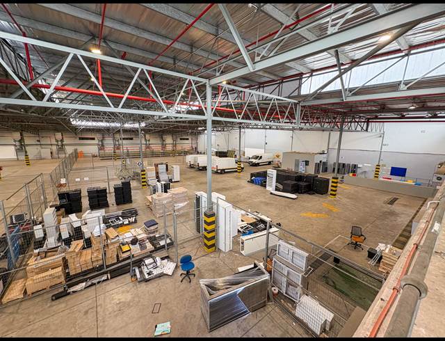 10,000M² WAREHOUSE TO LET IN RIVERHORSE VALLEY