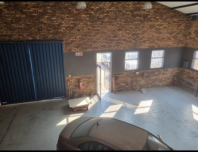 300M² WAREHOUSE TO LET IN NELSPRUIT INDUSTRIAL