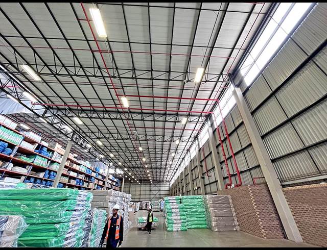 6,100M² WAREHOUSE TO LET IN JET PARK