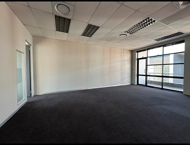 132.20M² OFFICE TO LET IN HIGHVELD TECHNOPARK