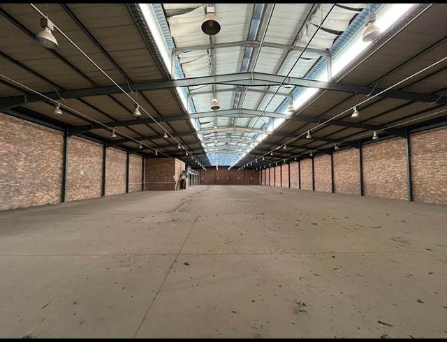 2,000M² WAREHOUSE TO LET IN BRAKPAN CENTRAL