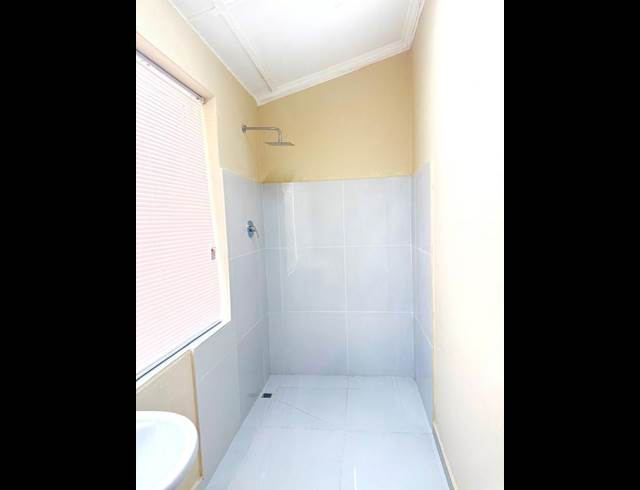 1 BEDROOM PROPERTY TO RENT IN WOODSTOCK