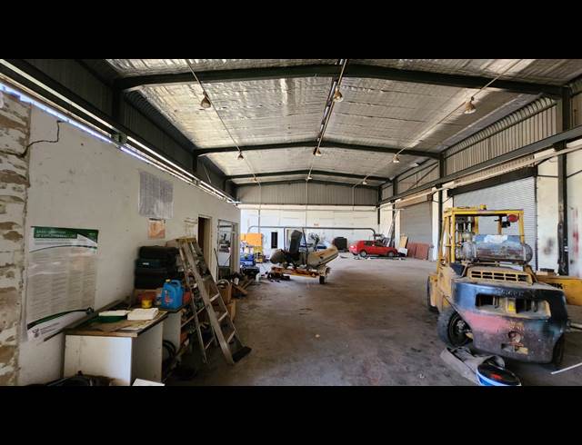 300M² WAREHOUSE TO LET IN ONDERSTEPOORT