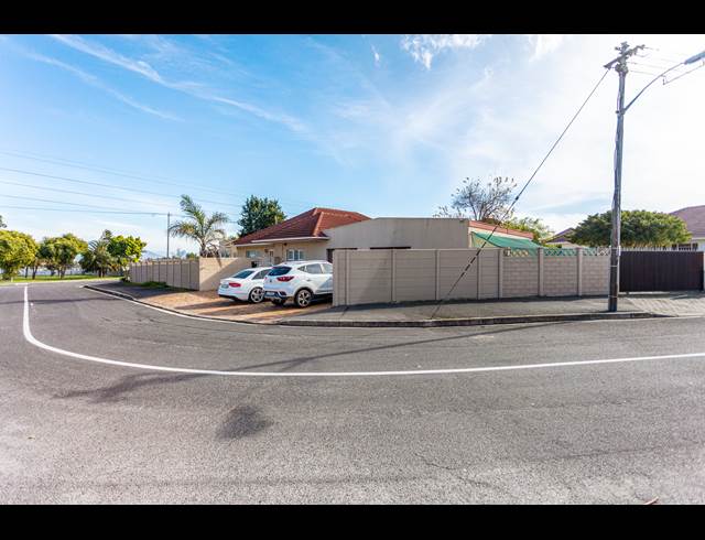 3 BEDROOM HOUSE RENTED IN CHRISMAR