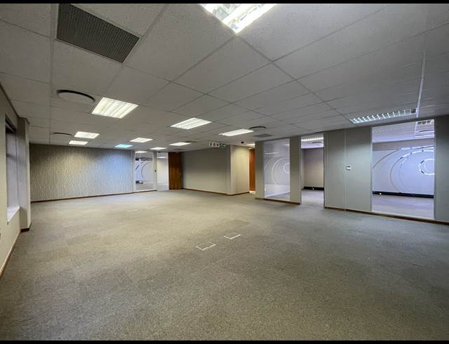 515M² OFFICE TO LET IN SANDTON CENTRAL