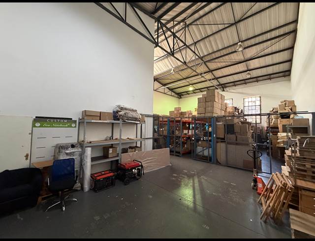 482M² WAREHOUSE TO LET IN KYALAMI