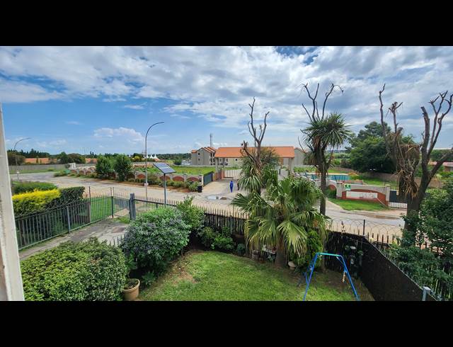 2 bed property to rent in GOEDEBURG