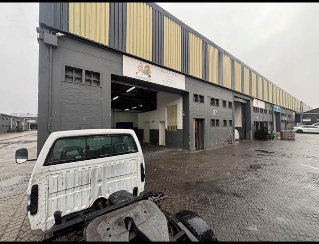 220M² WAREHOUSE TO LET IN EPPING INDUSTRIAL