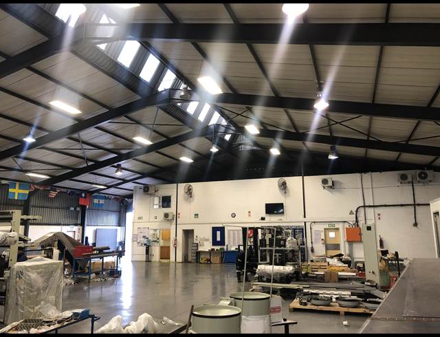 982M² WAREHOUSE TO LET IN AIRPORT INDUSTRIA