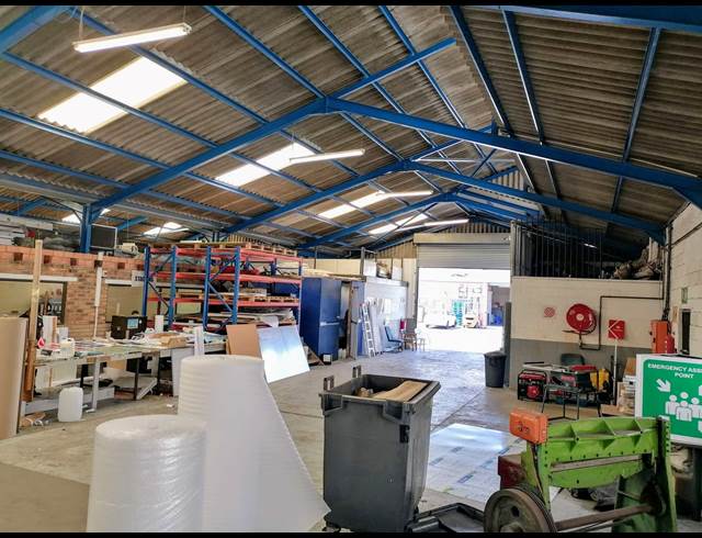 1,205M² WAREHOUSE TO LET IN BEACONVALE
