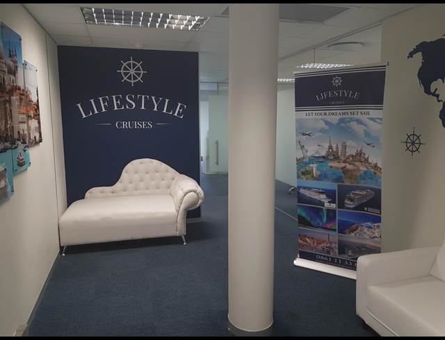 221M² OFFICE TO LET IN CENTURY CITY