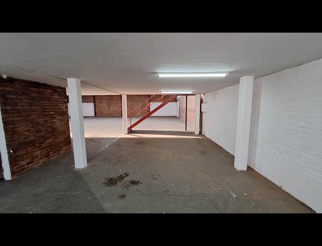525M² WAREHOUSE TO LET IN STRIJDOMPARK