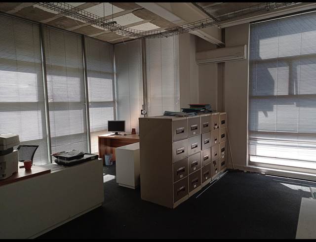 44M² OFFICE TO LET IN WOODSTOCK