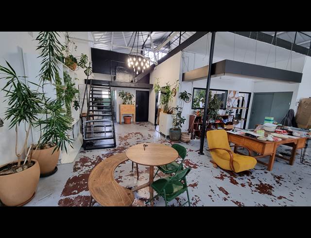 330M² SERVICED OFFICE TO LET IN WOODSTOCK