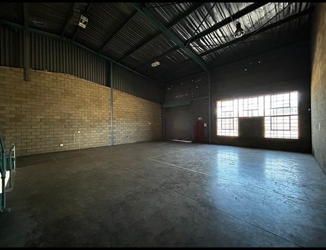 294M² WAREHOUSE TO LET IN EASTGATE