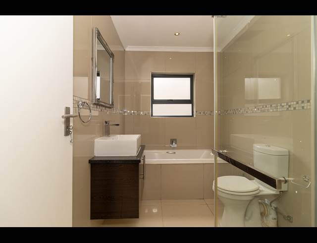 3 BEDROOM HOUSE TO LET IN PARKLANDS NORTH
