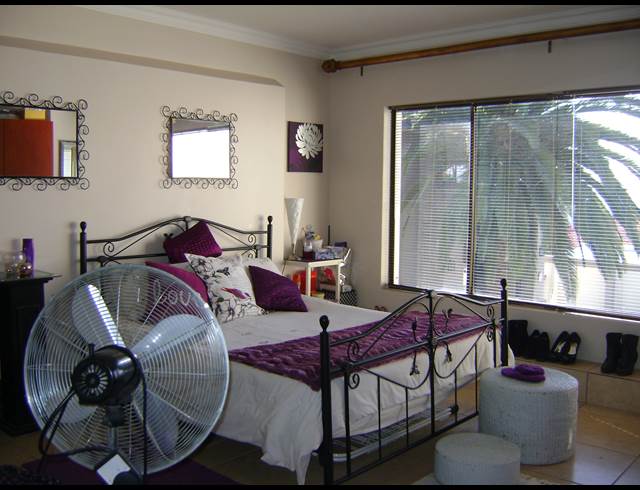 1 bed property to rent in CYRILDENE
