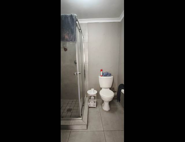 2 BEDROOM HOUSE TO LET IN AUCKLAND PARK