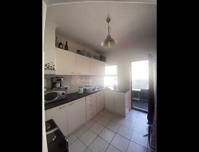 2 bed property to rent in SCHOTSCHE KLOOF