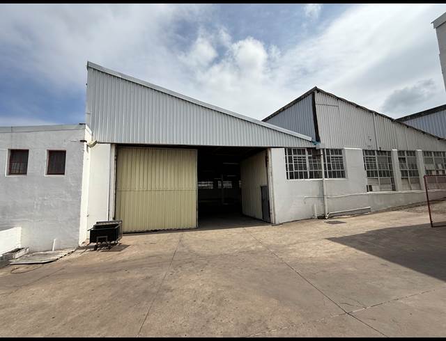1,728M² WAREHOUSE TO LET IN CONGELLA