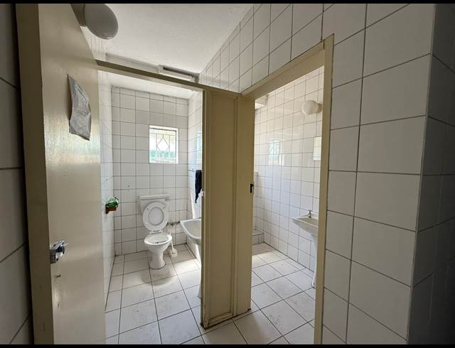209M² OFFICE TO LET IN STRIJDOMPARK