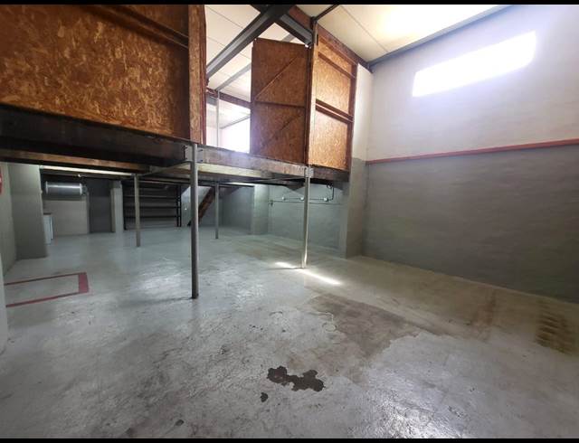 156M² WAREHOUSE TO LET IN KOEDOESPOORT INDUSTRIAL