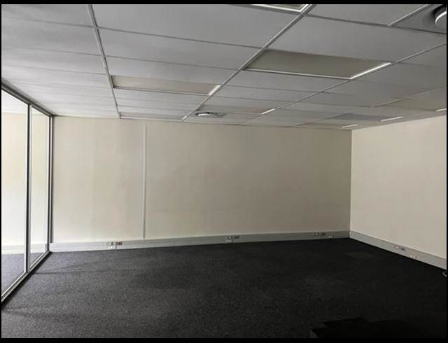 160M² OFFICE RENTED IN TOKAI