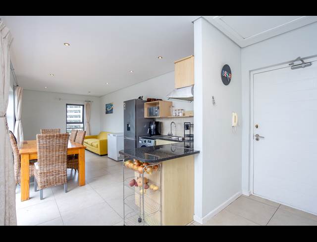 1 BEDROOM APARTMENT RENTED IN WYNBERG UPPER
