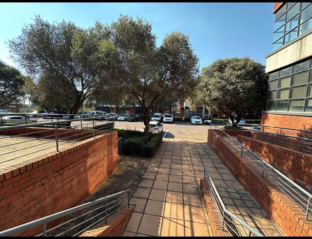 148.40M² OFFICE TO LET IN HIGHVELD TECHNOPARK