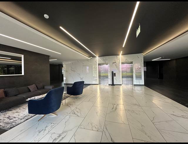 1,600M² OFFICE TO LET IN SANDTON CENTRAL