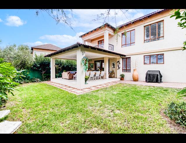 3 BEDROOM SECTIONAL TITLE RENTED IN NORTH RIDING