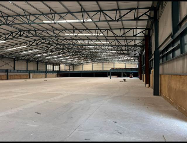 5,000M² WAREHOUSE TO LET IN ANDERBOLT