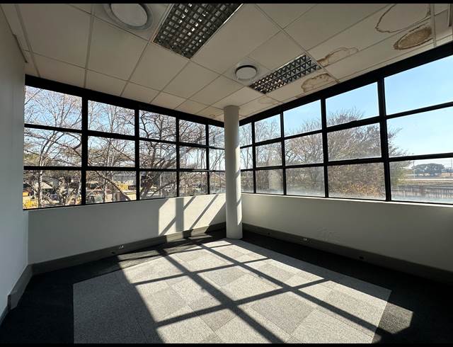 230.80M² OFFICE TO LET IN HIGHVELD TECHNOPARK