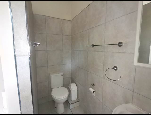 836M² BUSINESS TO LET IN GLENWOOD