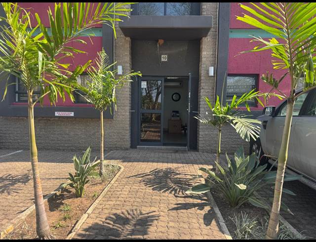 345M² FACTORY TO LET IN UMHLALI