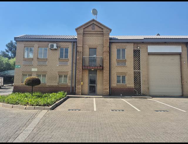 477.10M² WAREHOUSE TO LET IN LINBRO PARK