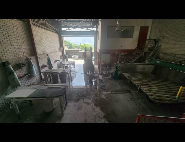335M² MINI FACTORY TO LET IN LYTTELTON MANOR