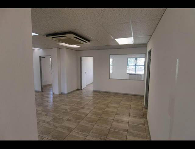 BUSINESS PROPERTY TO RENT IN MENLYN