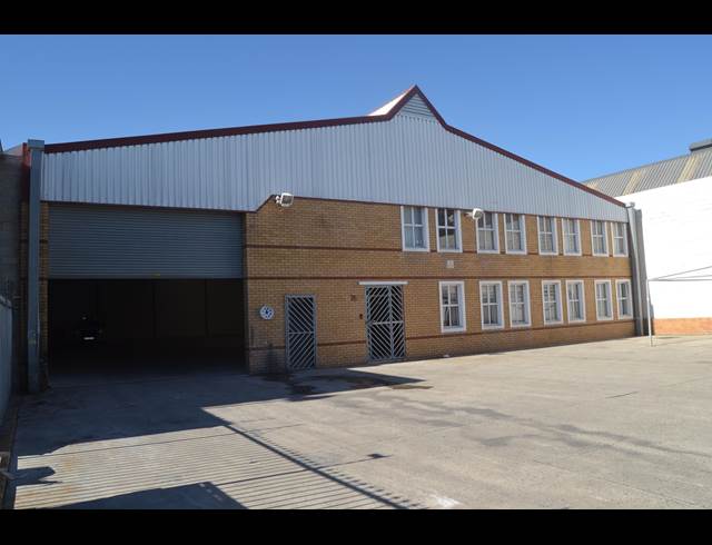 1,100M² WAREHOUSE TO LET IN KILLARNEY GARDENS