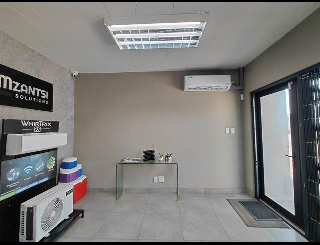 500M² WAREHOUSE TO LET IN POMONA